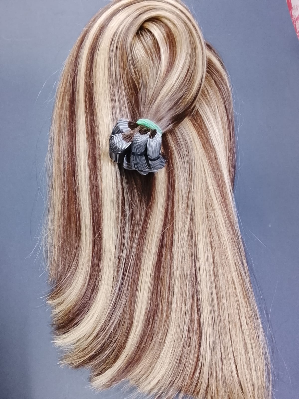 Extensiones de cinta adhesiva Extensiones tape in Extensiones de cabello natural Cabello humano 100% natural Extensiones adhesivas Extensiones tipo sándwich Aumento de volumen capilar Alargamiento de cabello Extensiones planas y discretas Adhesivo hipoalergénico Extensiones reutilizables Métodos de extensión no invasivos Extensiones rápidas de aplicar Extensiones para cabello fino Extensiones sin calor Extensiones profesionales Extensiones de alta calidad Aplicación de extensiones tape Extensiones de larga duración Extensiones seguras para el cabello